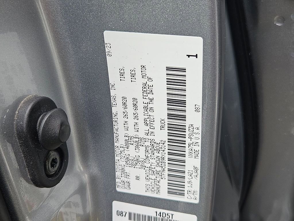 Used 2024 Toyota Tundra Platinum image 37