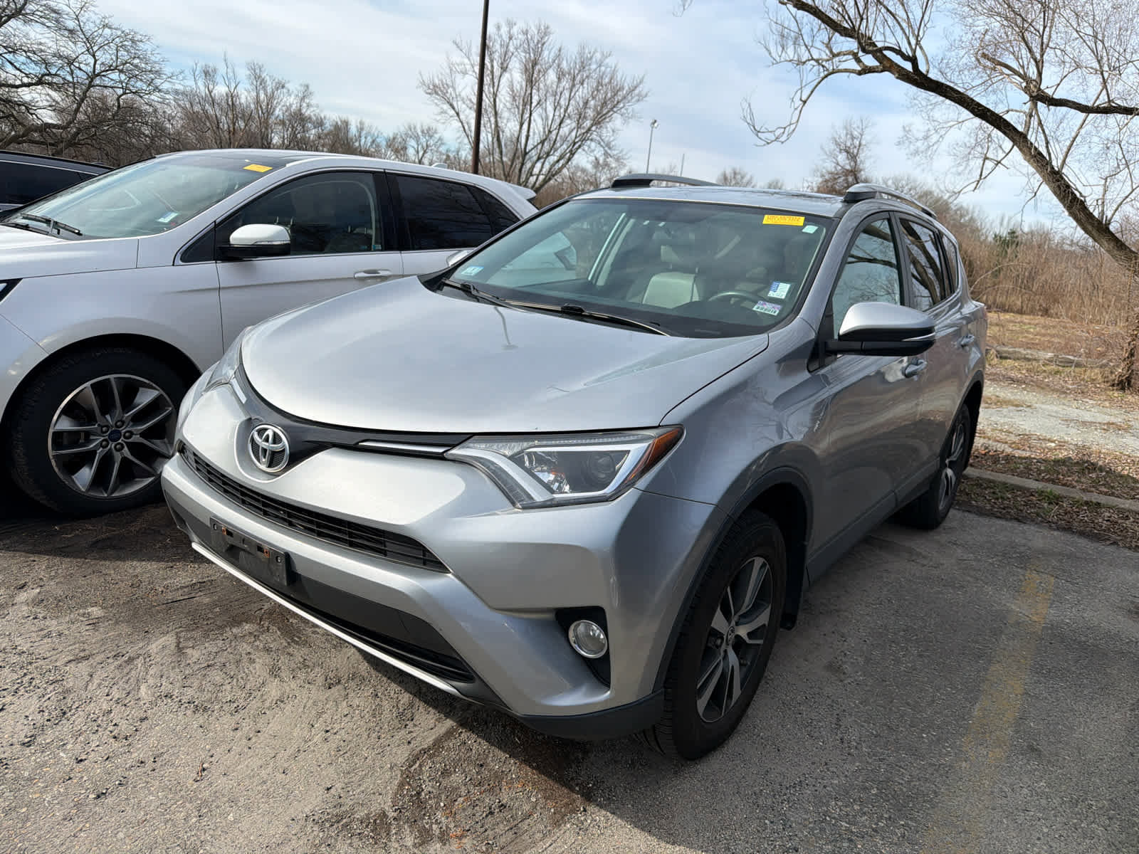 Used 2016 Toyota RAV4 XLE image 9