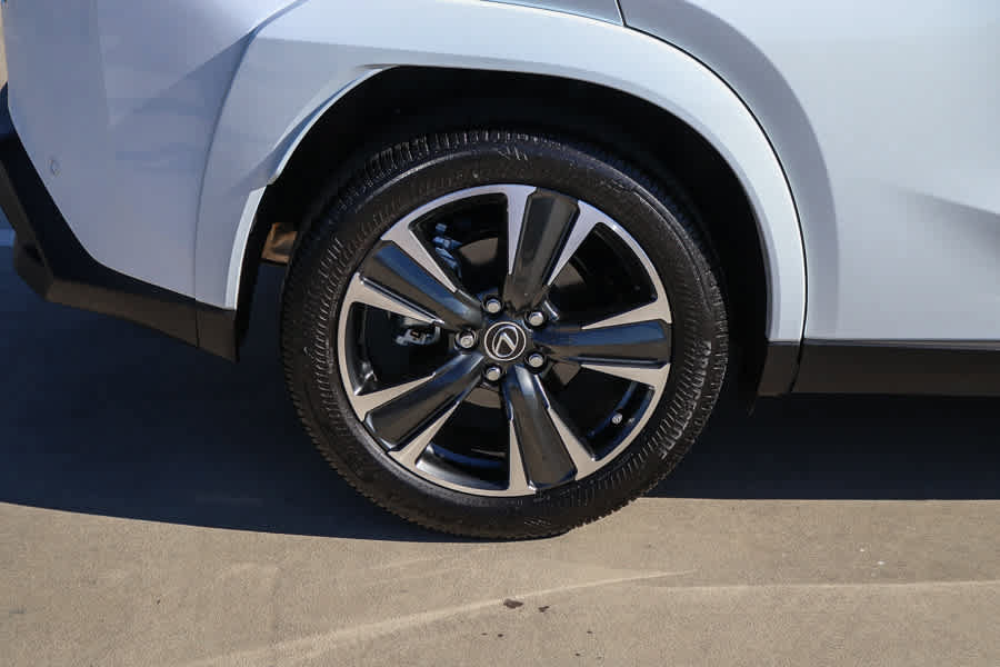 Certified 2026 Lexus UX 300h FWD w/ Accessory Package (Z2) image 10