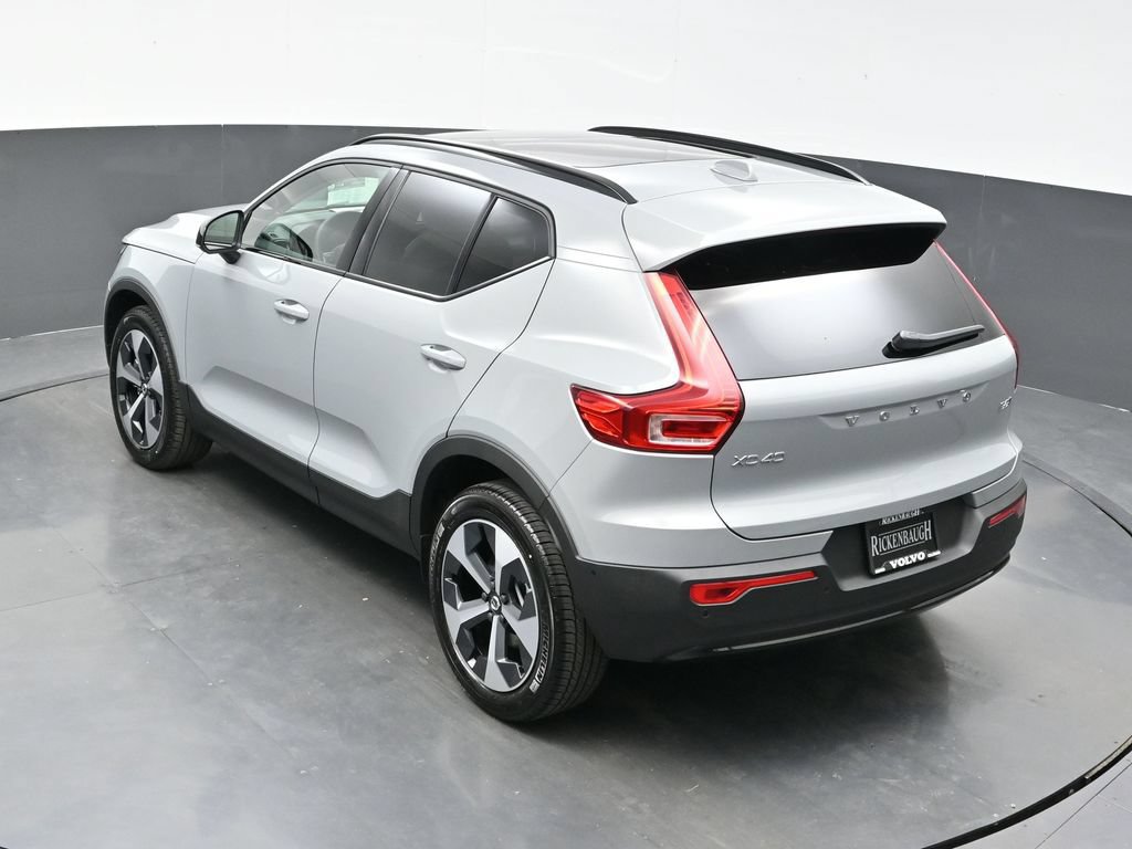 New 2026 Volvo XC40 B5 Plus w/ Protection Package Premier AWD/4WD image 34
