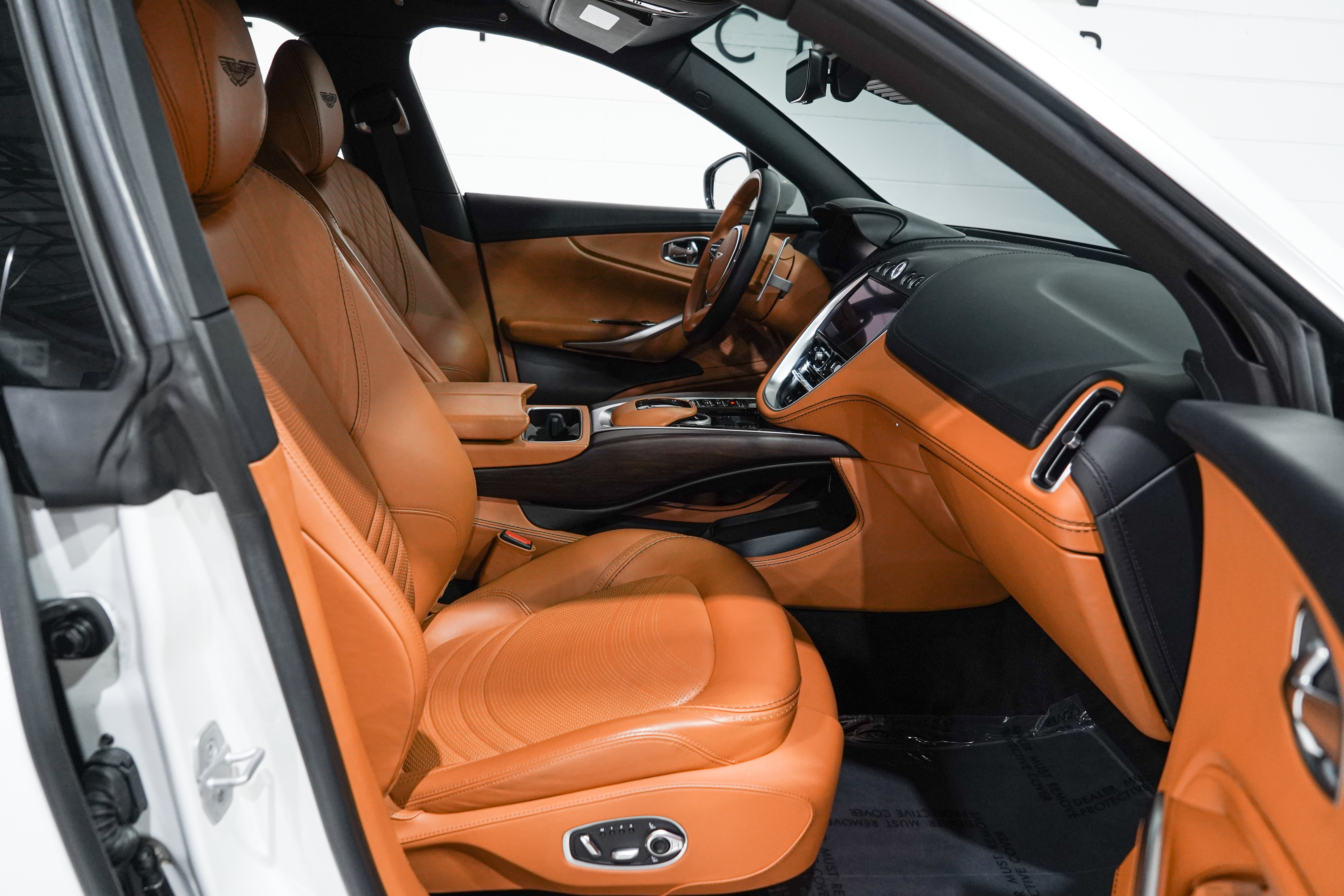 Used 2022 Aston Martin DBX AWD/4WD image 14