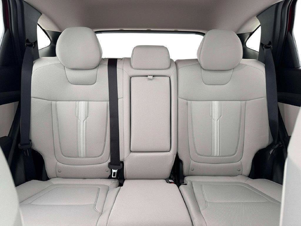 New 2026 Hyundai Tucson SEL FWD image 16