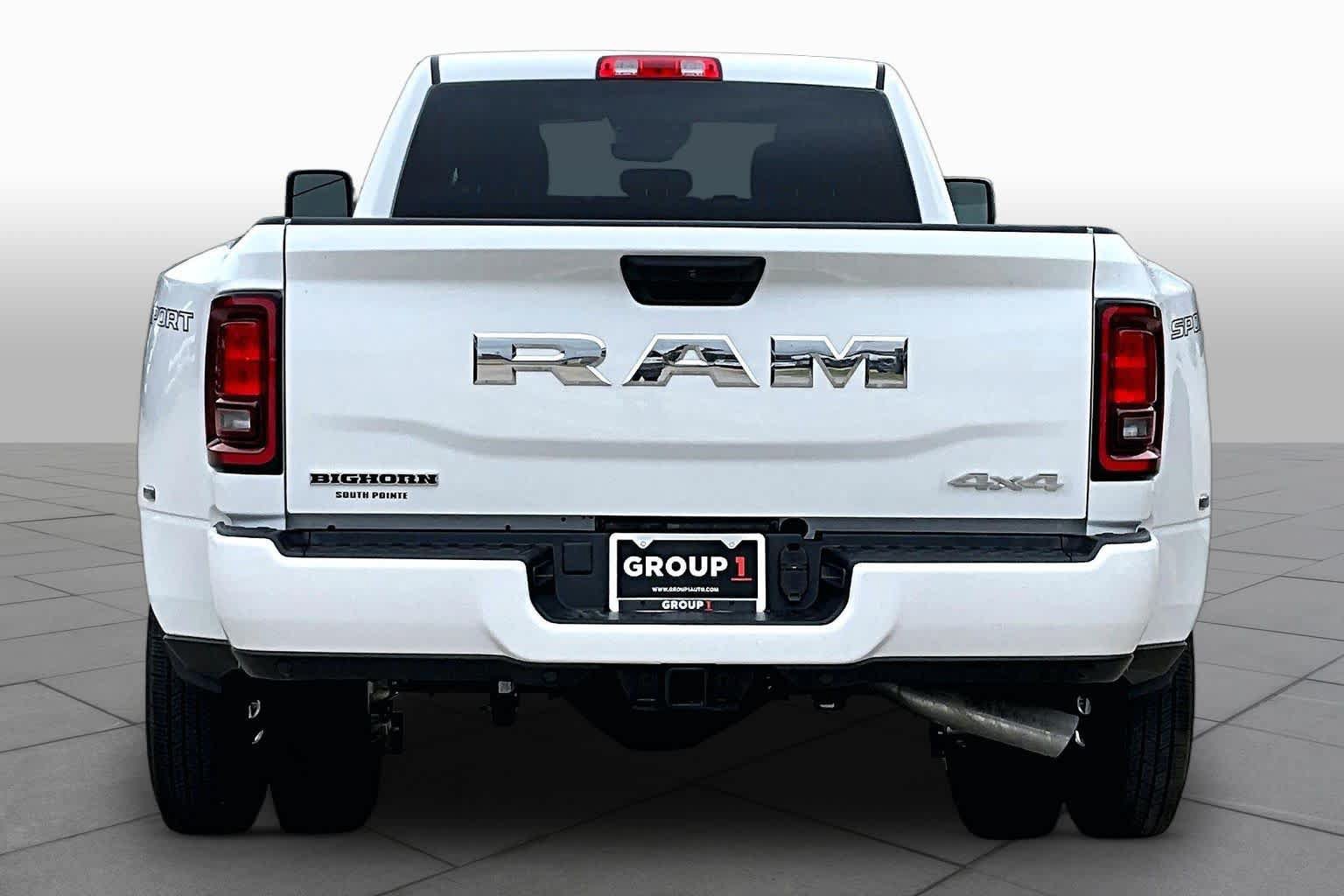 New 2027 RAM 3500 Big Horn AWD/4WD image 4