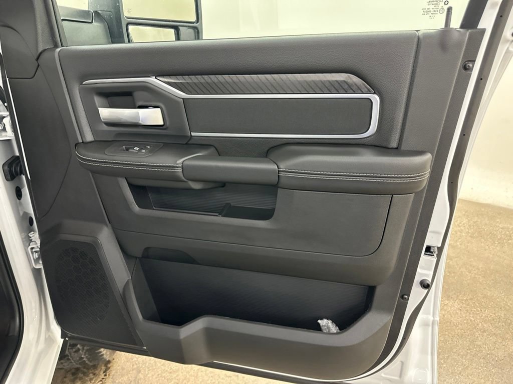 New 2026 RAM 2500 Big Horn AWD/4WD image 22