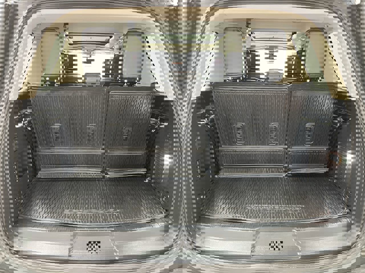 Certified 2023 Ford Expedition XLT image 35