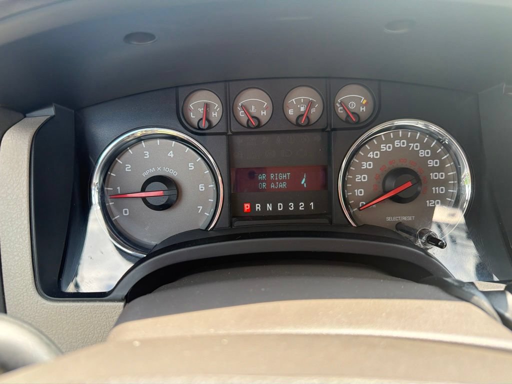 Used 2010 Ford F150 XLT RWD image 3