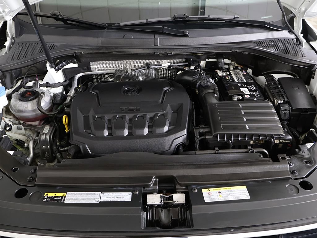 Used 2022 Volkswagen Tiguan SE R-Line image 22