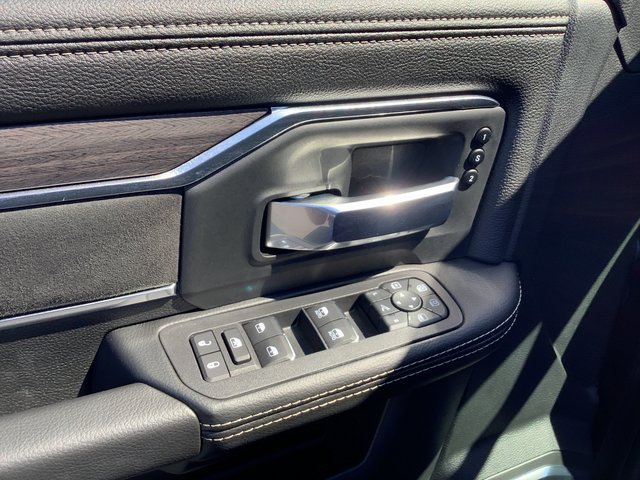 New 2026 RAM 2500 Laramie w/ Sport Appearance Package AWD/4WD image 10