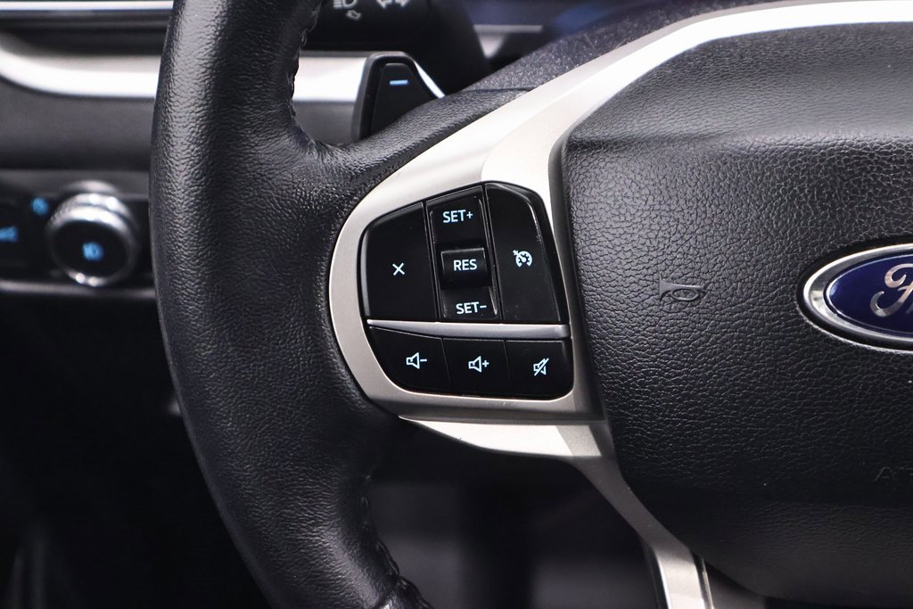 Certified 2020 Ford Explorer XLT w/ Equipment Group 202A image 27