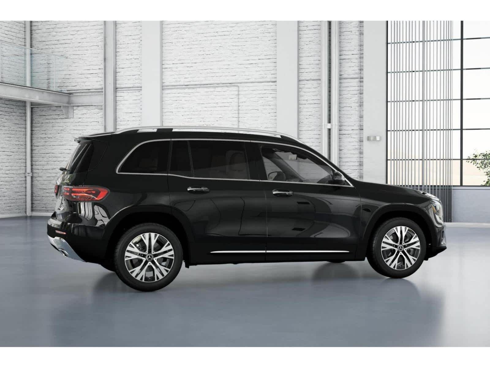 Used 2026 Mercedes-Benz GLB 250 4MATIC image 17