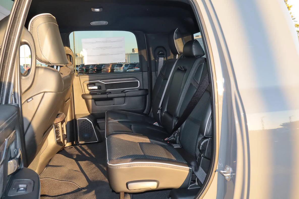 New 2027 RAM 2500 Laramie AWD/4WD image 18
