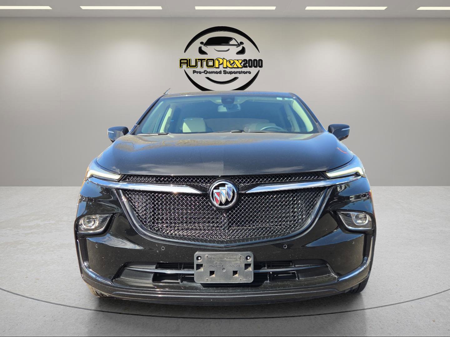 Used 2024 Buick Enclave Essence w/ Sport Touring Edition image 2