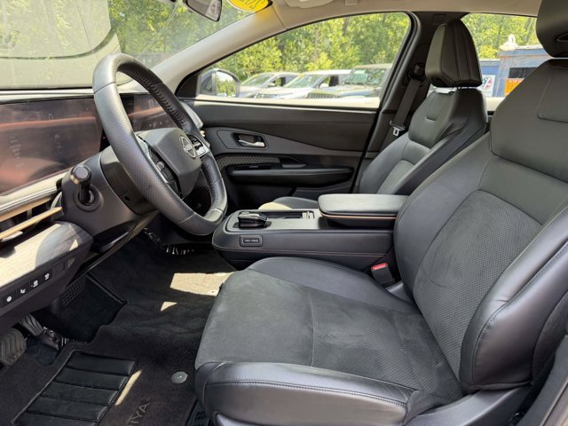Used 2023 Nissan Ariya AWD image 14