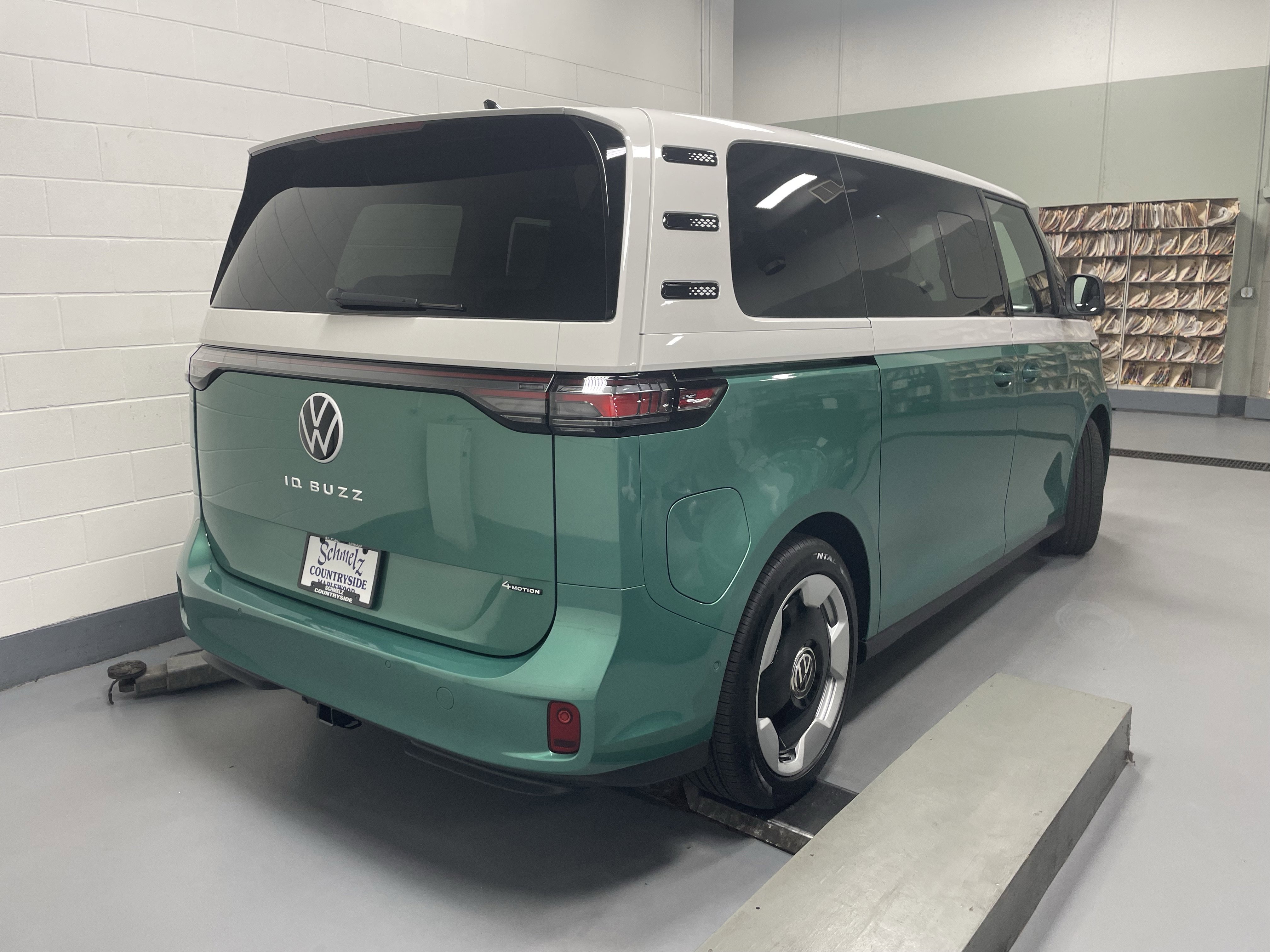 New 2025 Volkswagen ID. Buzz Pro S Plus image 2