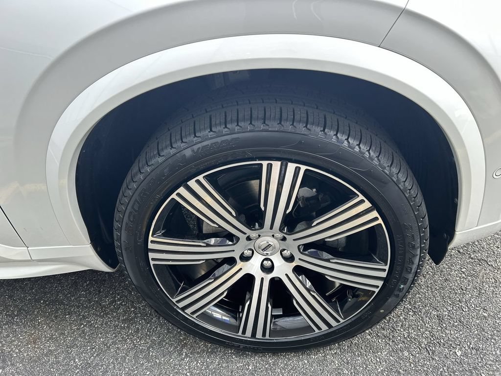 Certified 2023 Volvo XC90 B6 Ultimate w/ Protection Package Premier AWD/4WD image 13