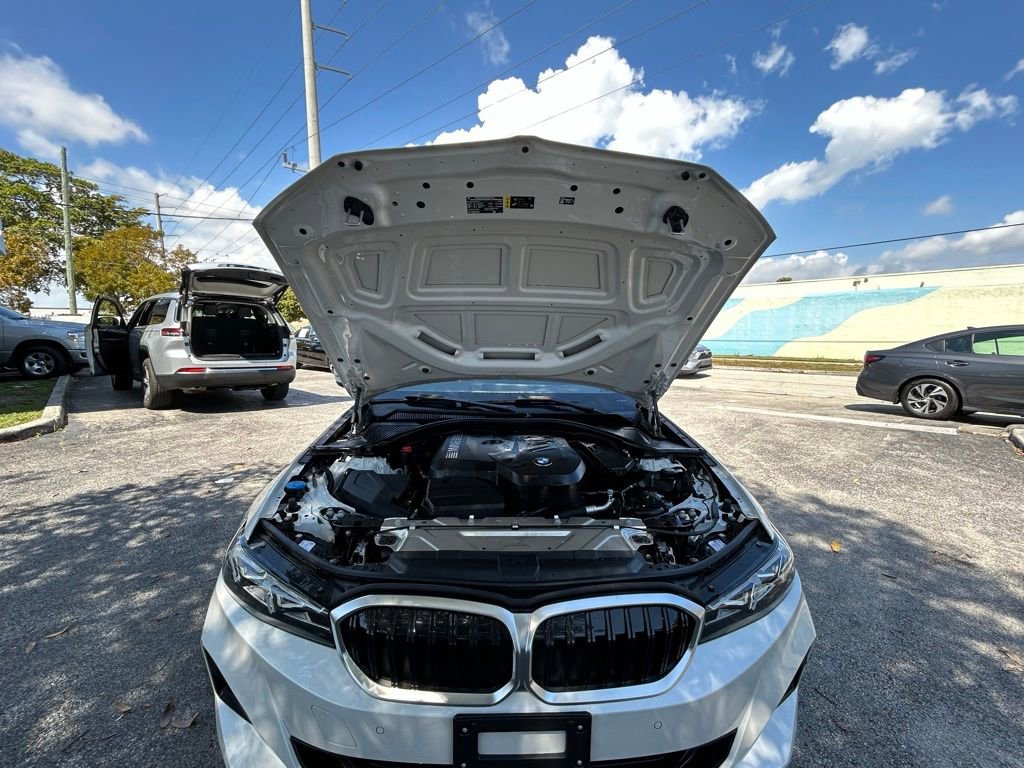 Used 2025 BMW 330i xDrive 330i xDrive image 28