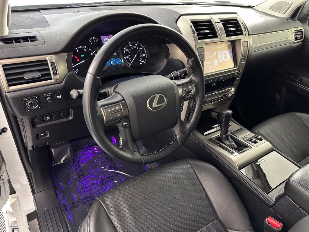 Used 2015 Lexus GX 460 w/ Navigation Package AWD/4WD image 16