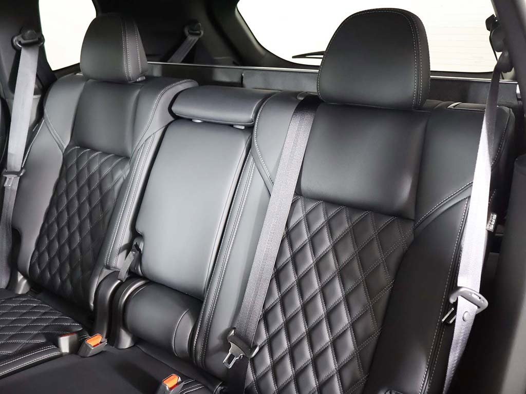 New 2025 Mitsubishi Outlander SEL image 36