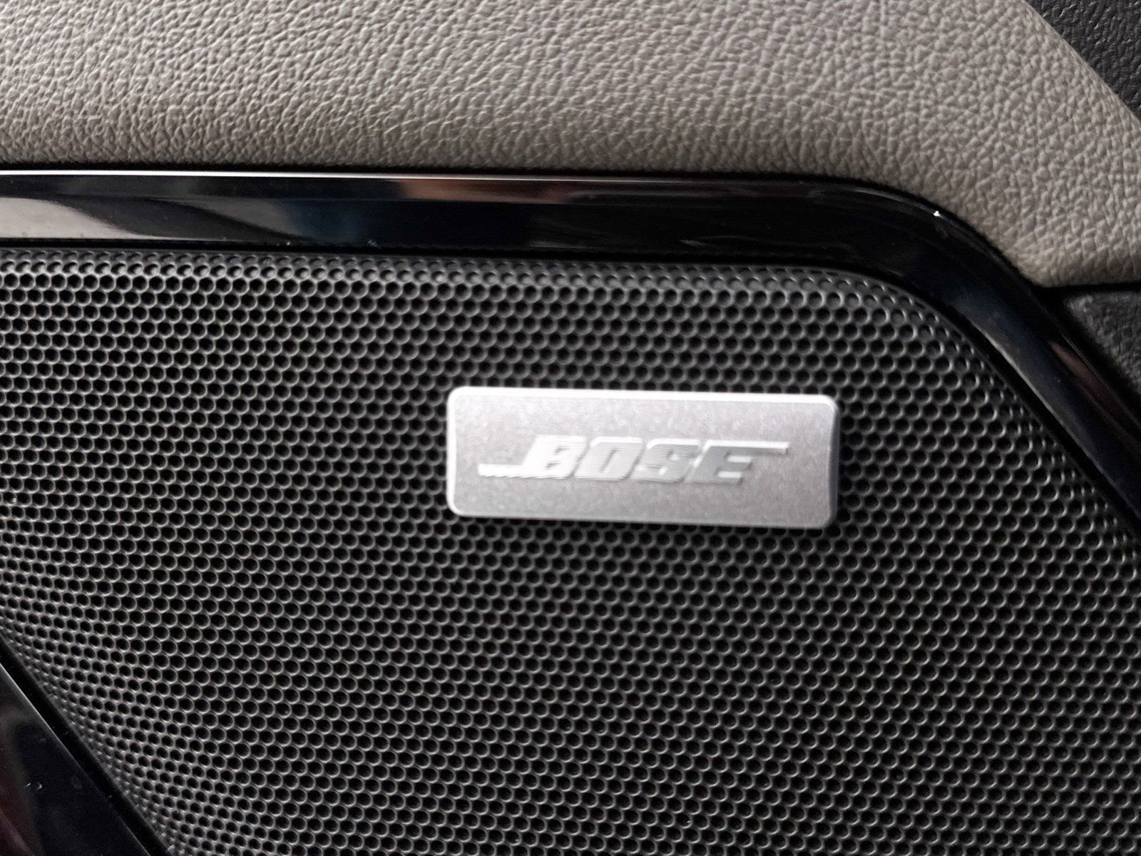 Used 2025 Chevrolet Silverado 1500 ZR2 w/ Technology Package image 43