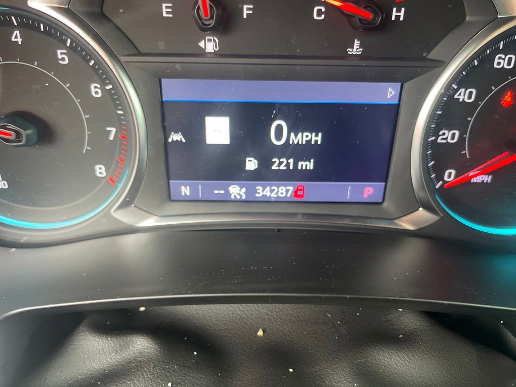 Used 2023 Chevrolet Traverse RS image 17