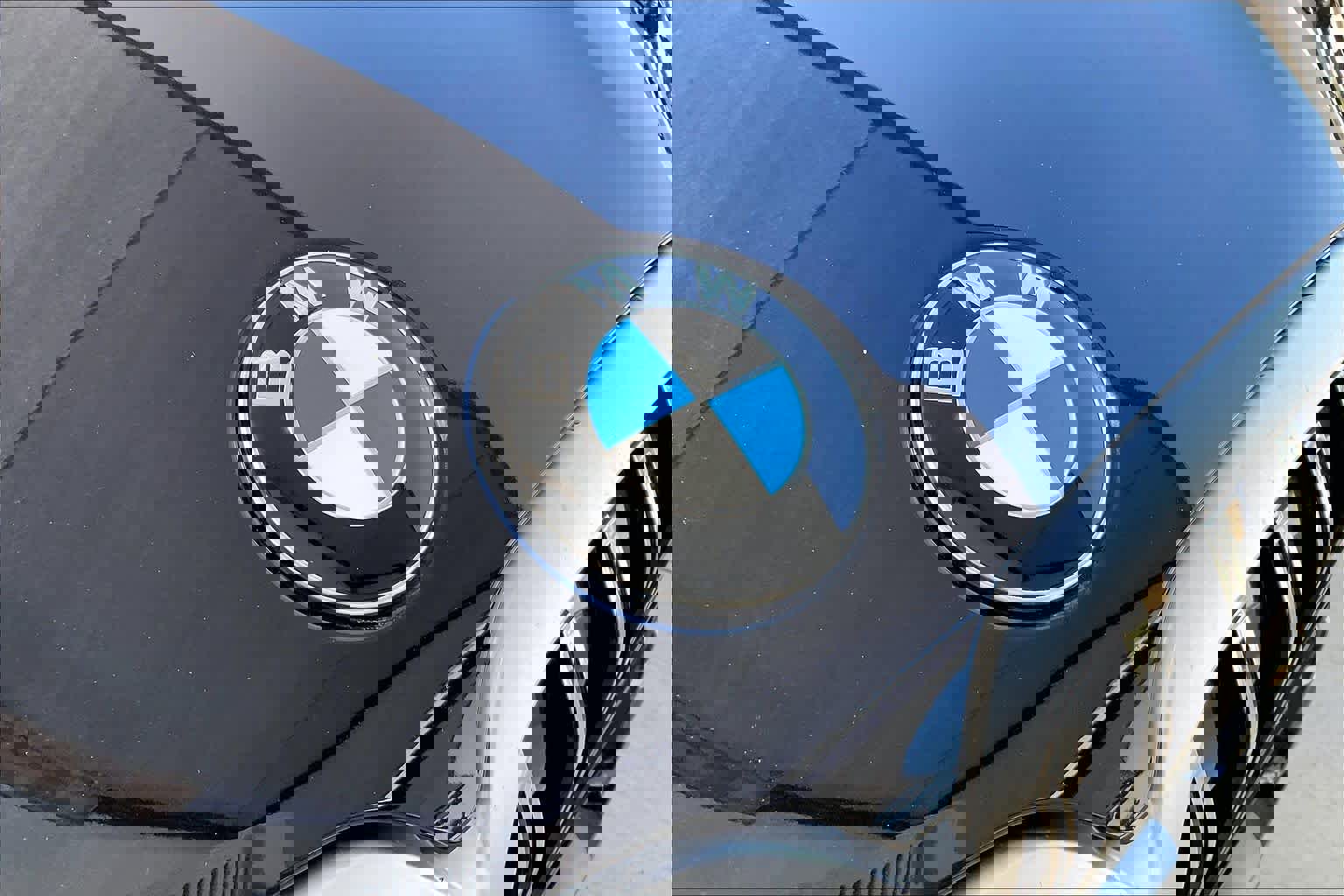 Used 2025 BMW X7 xDrive40i w/ M Sport Package image 15