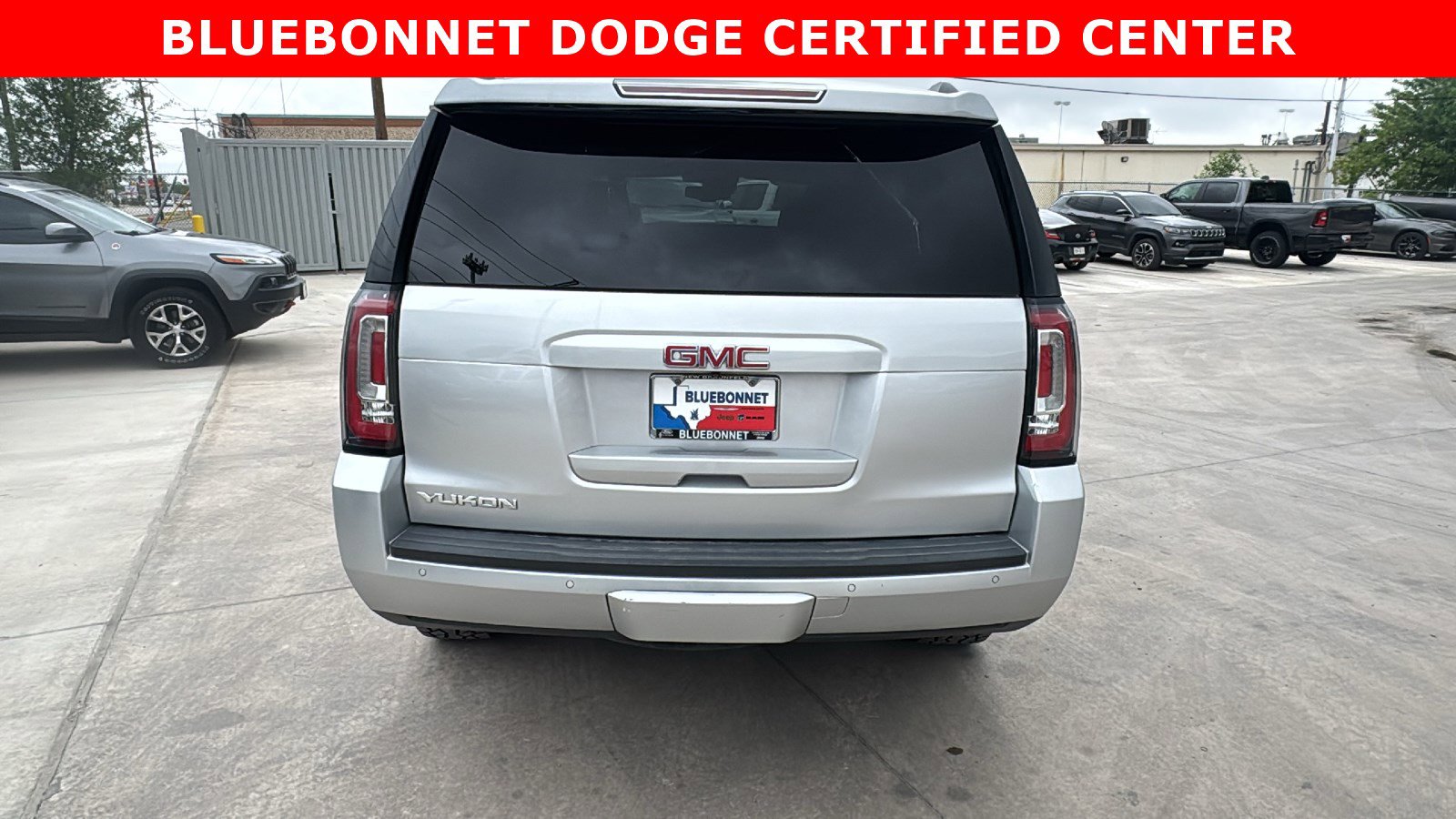 Used 2018 GMC Yukon SLT RWD image 6