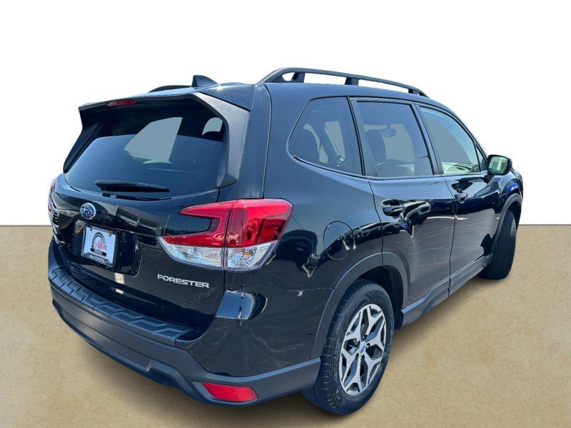 Used 2023 Subaru Forester Premium w/ Popular Package #1 AWD/4WD image 4
