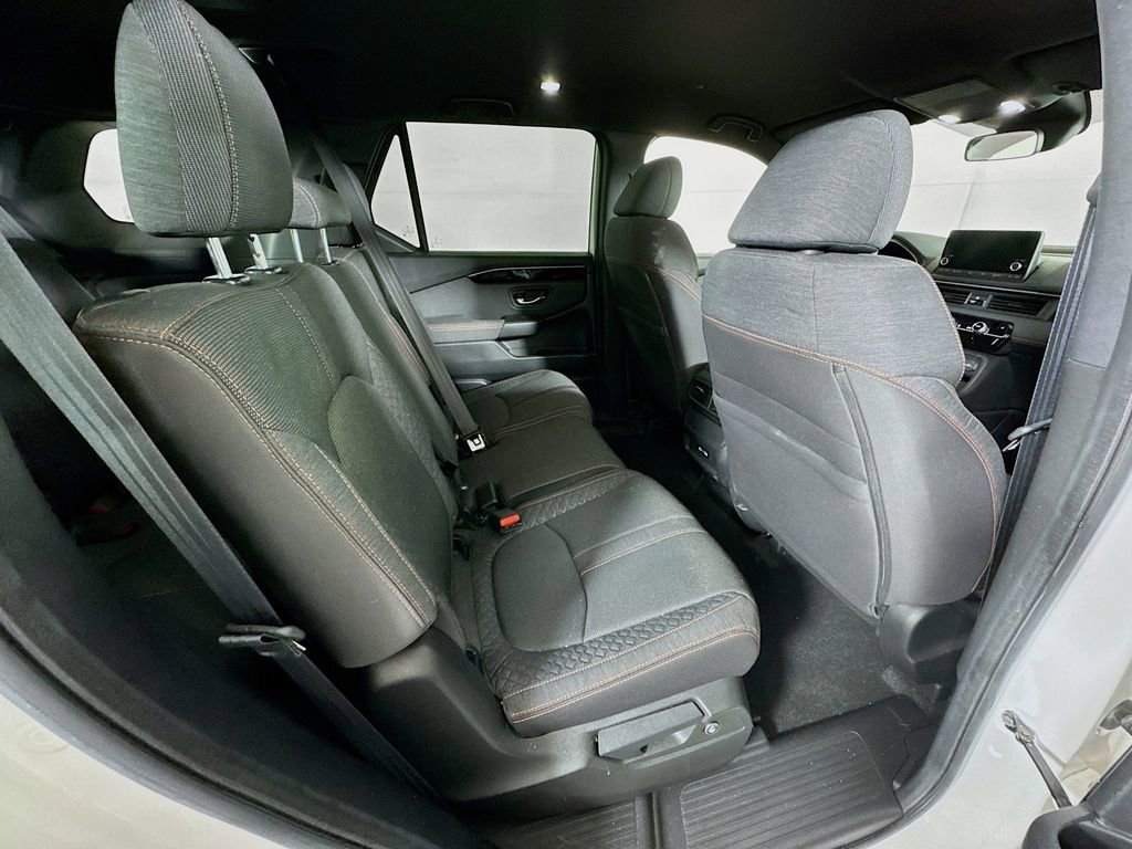 Used 2023 Honda Pilot Sport image 27