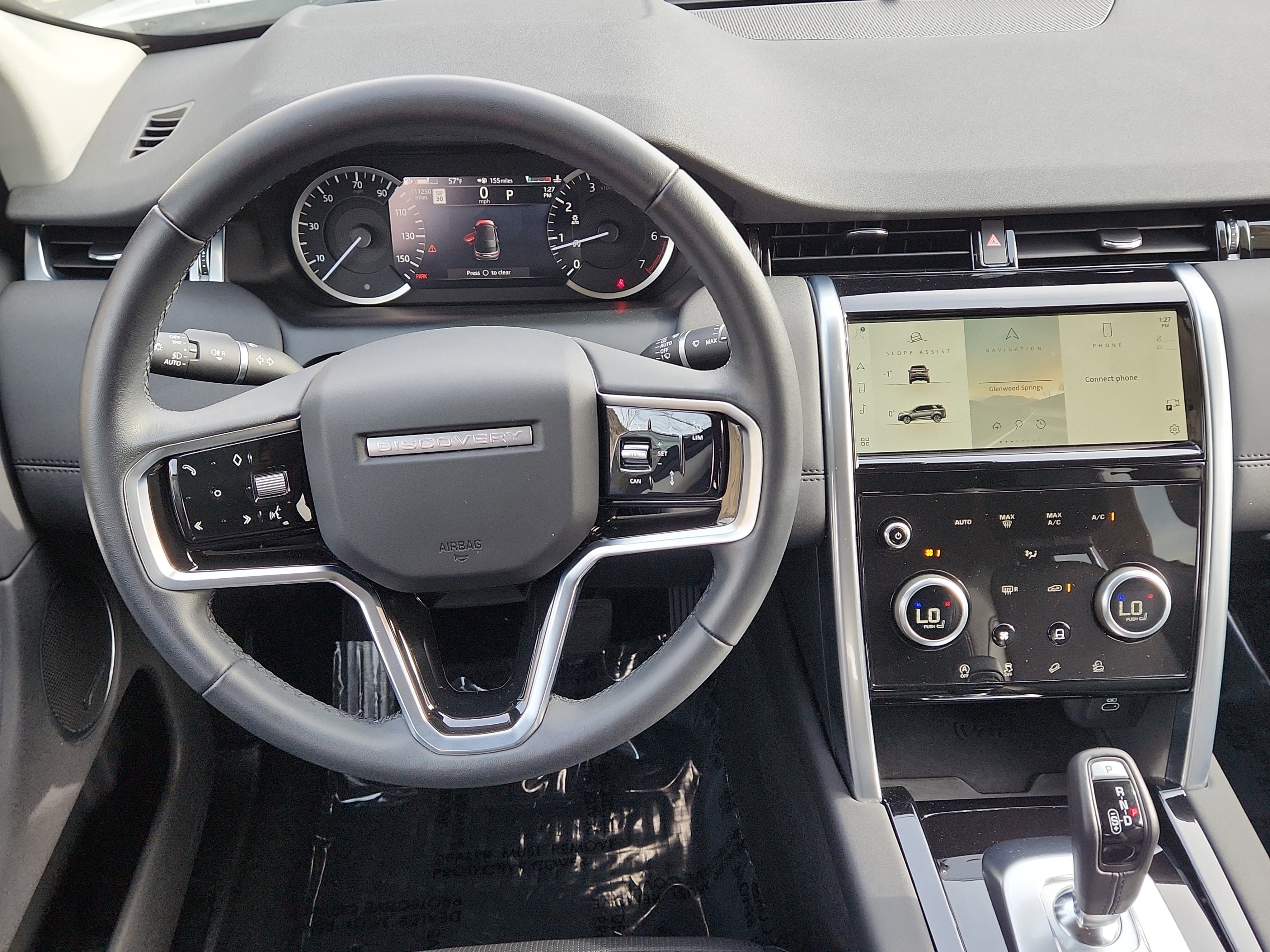 Used 2023 Land Rover Discovery Sport SE image 13