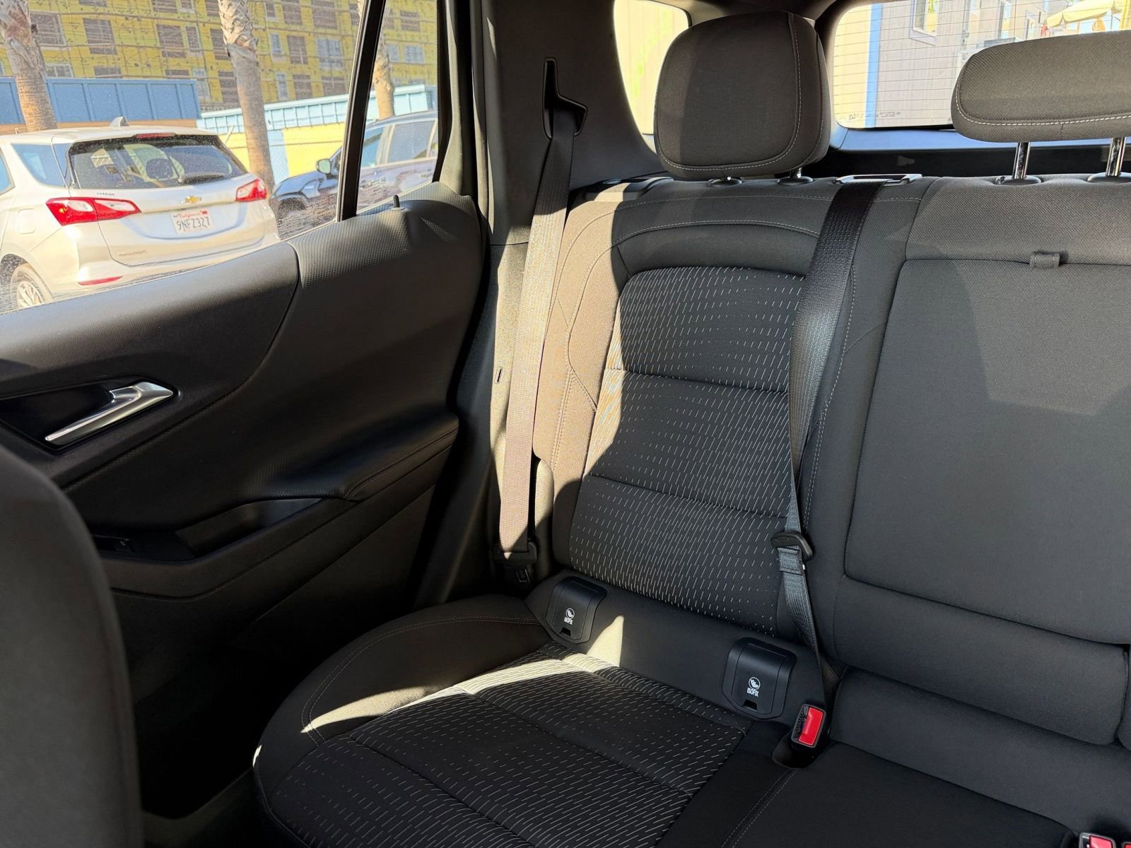 Used 2025 Chevrolet Equinox LT image 38