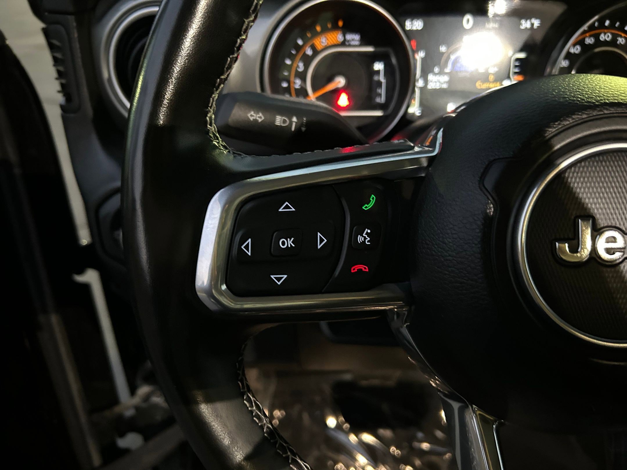 Used 2022 Jeep Wrangler Unlimited Sahara w/ Cold Weather Group image 14