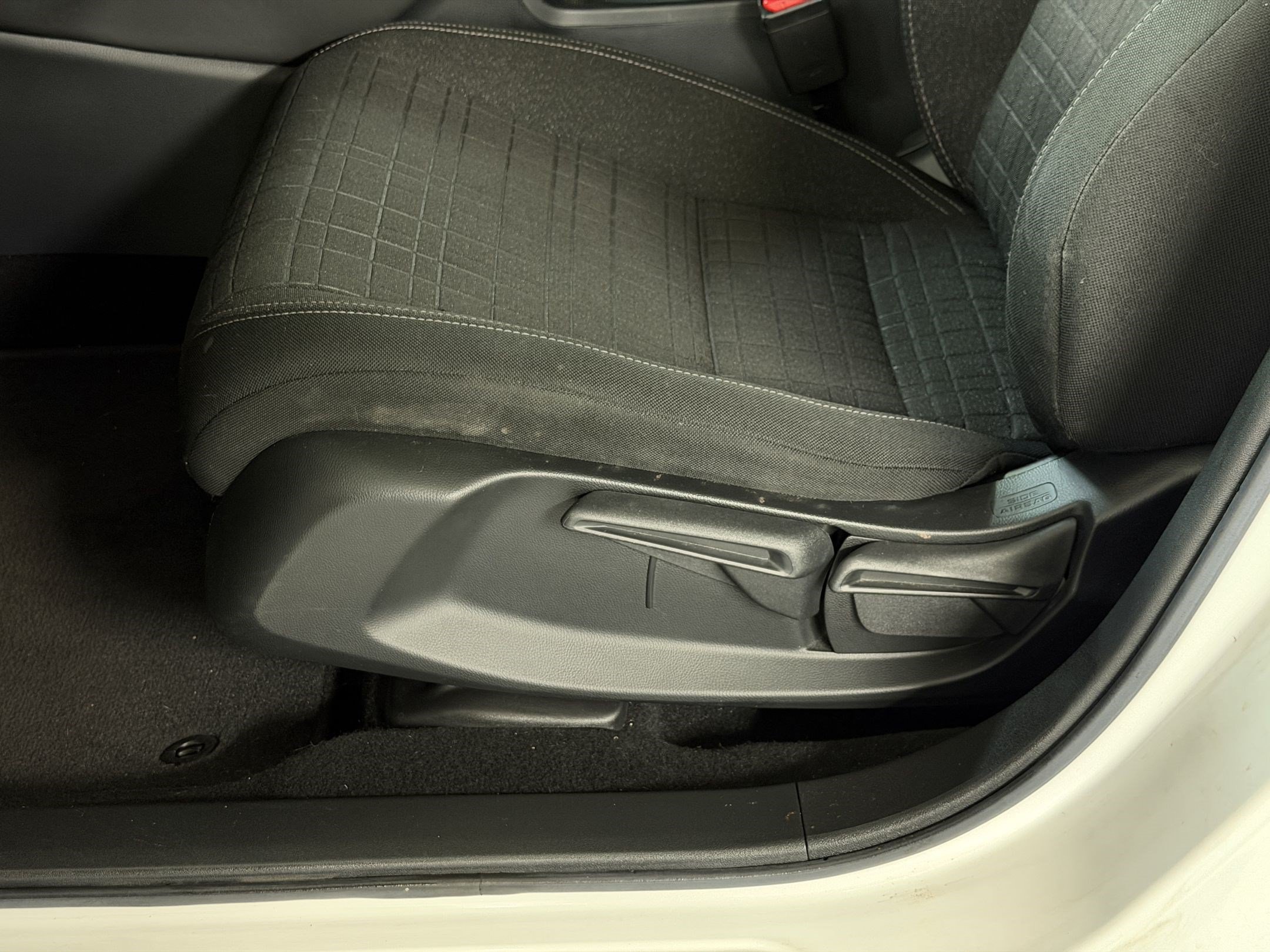 Certified 2024 Honda HR-V LX image 14