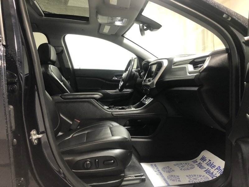 Used 2021 GMC Acadia SLT w/ Elevation Edition image 15