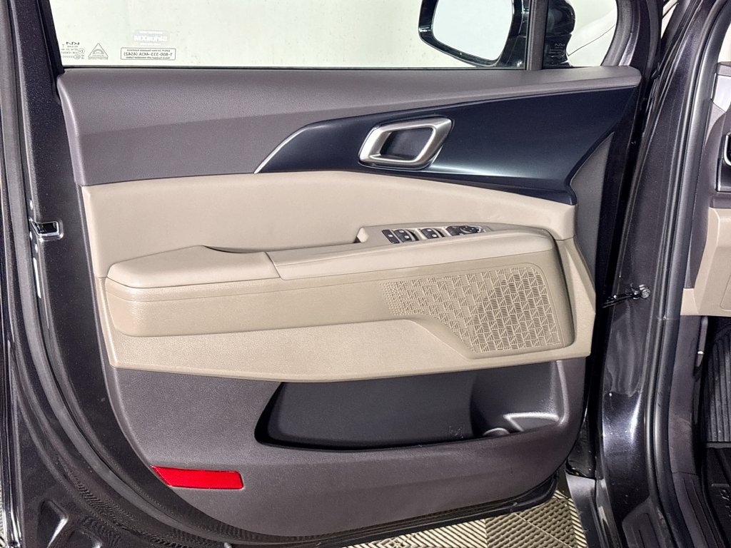 New 2026 Kia Carnival FWD image 10