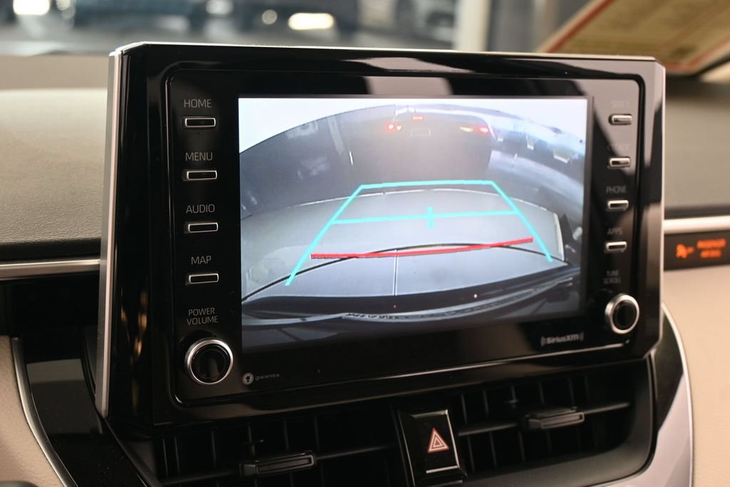 Used 2021 Toyota Corolla LE FWD image 17