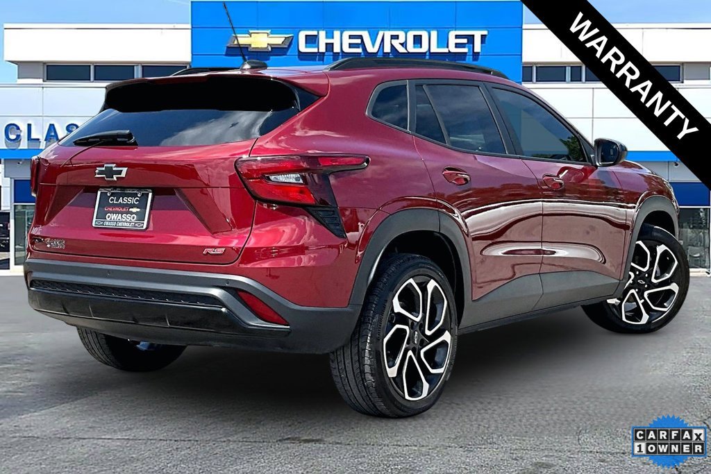 Used 2025 Chevrolet Trax RS w/ Driver Confidence Package FWD image 21