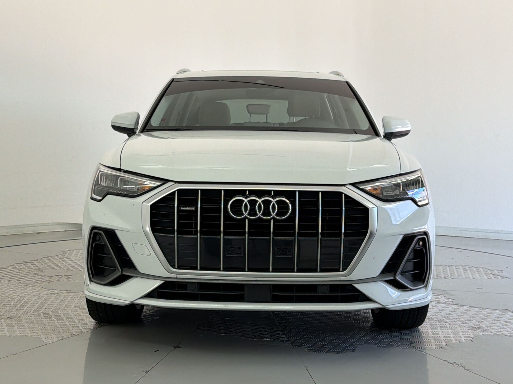 Used 2021 Audi Q3 2.0T Premium w/ Convenience Package AWD/4WD image 6