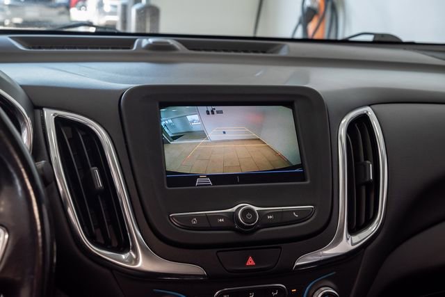 Used 2020 Chevrolet Equinox LT w/ Driver Convenience Package FWD image 14