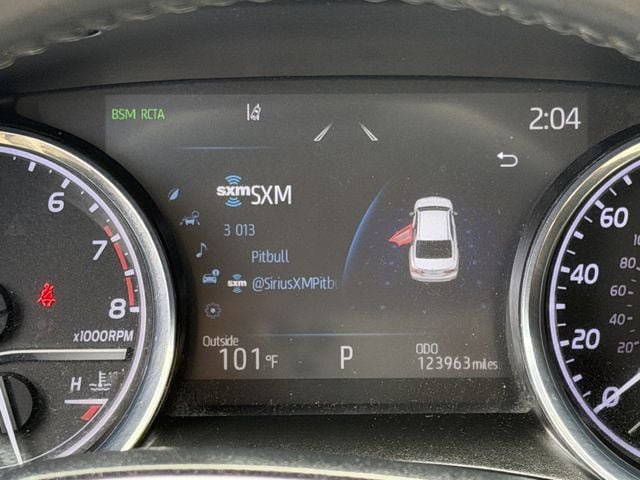Used 2020 Toyota Camry XLE FWD image 16