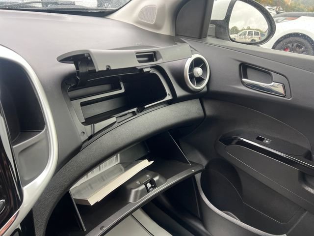 Used 2018 Chevrolet Sonic LT w/ Convenience Package image 31