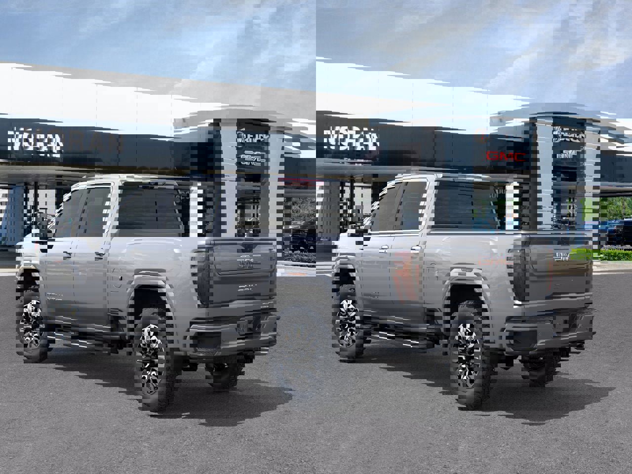 New 2026 GMC Sierra 2500 Denali w/ Denali Reserve Package image 3