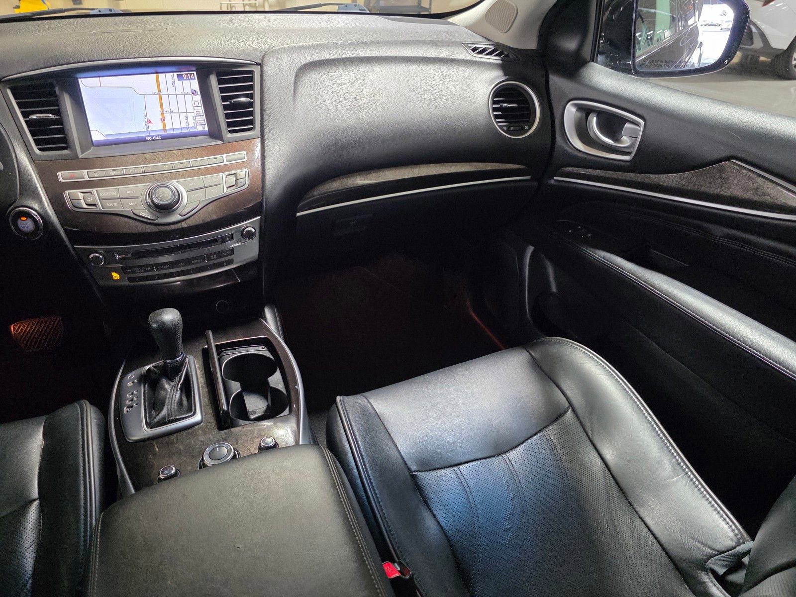 Used 2013 INFINITI JX35 FWD w/ Premium Pkg image 19