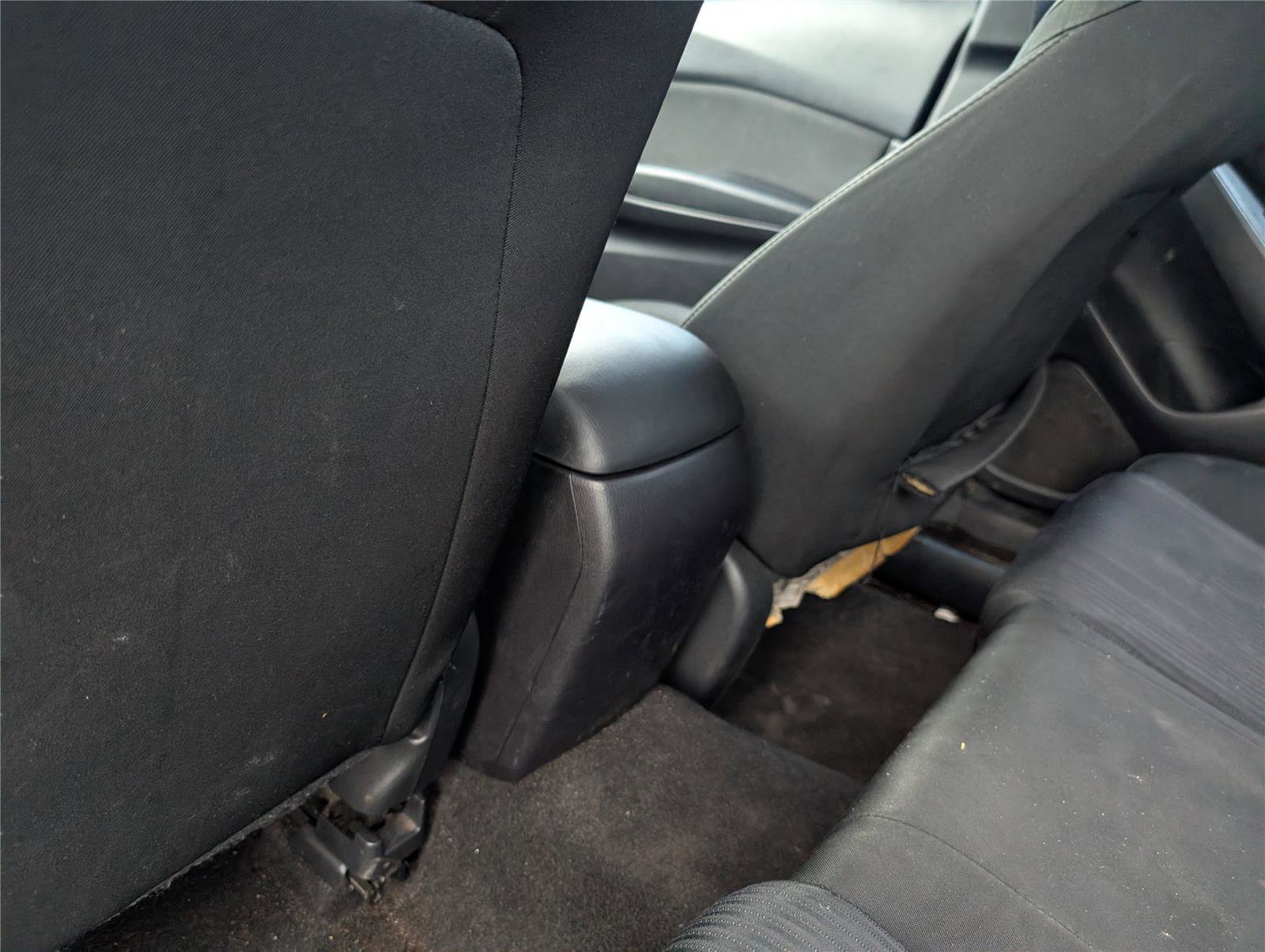 Used 2016 MAZDA MAZDA3 i Sport w/ Preferred Equipment Package image 31