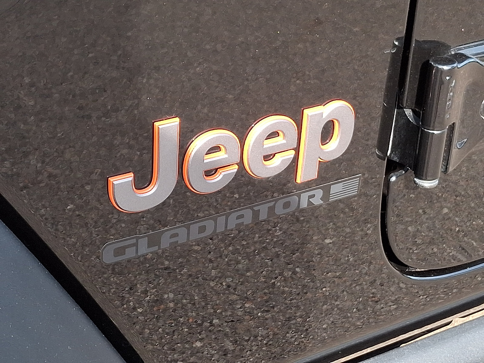 Used 2025 Jeep Gladiator Mojave w/ Safety Group AWD/4WD image 31