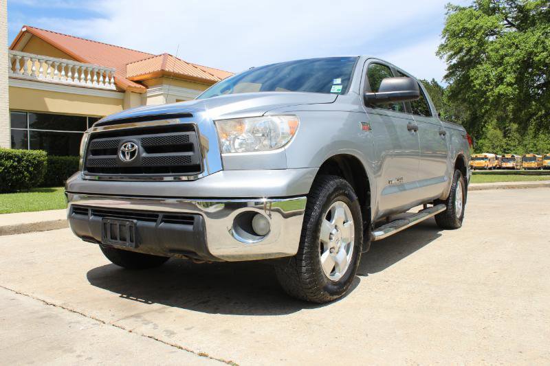 Used 2012 Toyota Tundra 4x4 CrewMax w/ TRD Off-Road Pkg image 9