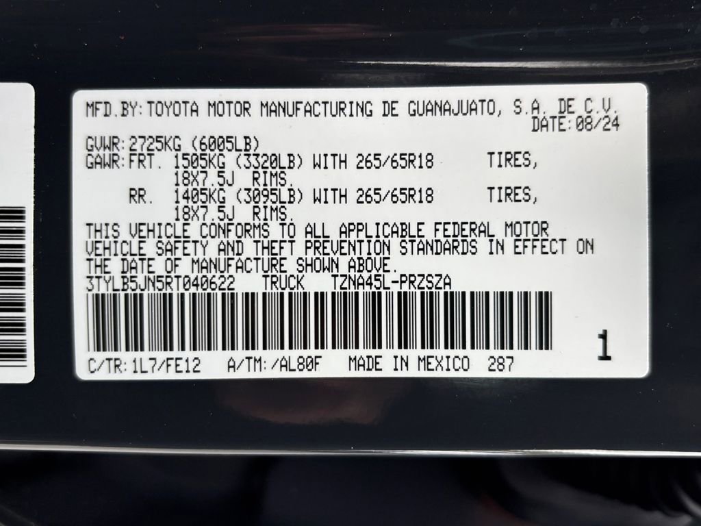Used 2024 Toyota Tacoma TRD Sport AWD/4WD image 37