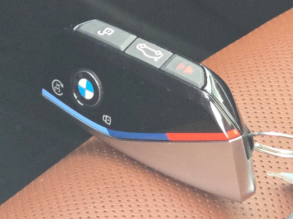 Used 2024 BMW X6 M60i image 36