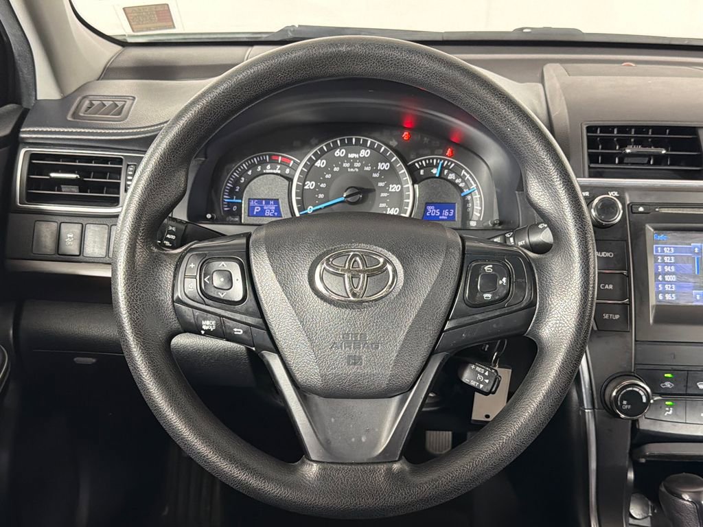 Used 2015 Toyota Camry LE FWD image 23