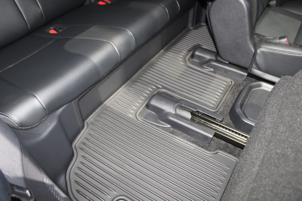Certified 2026 Toyota Highlander Platinum AWD/4WD image 65