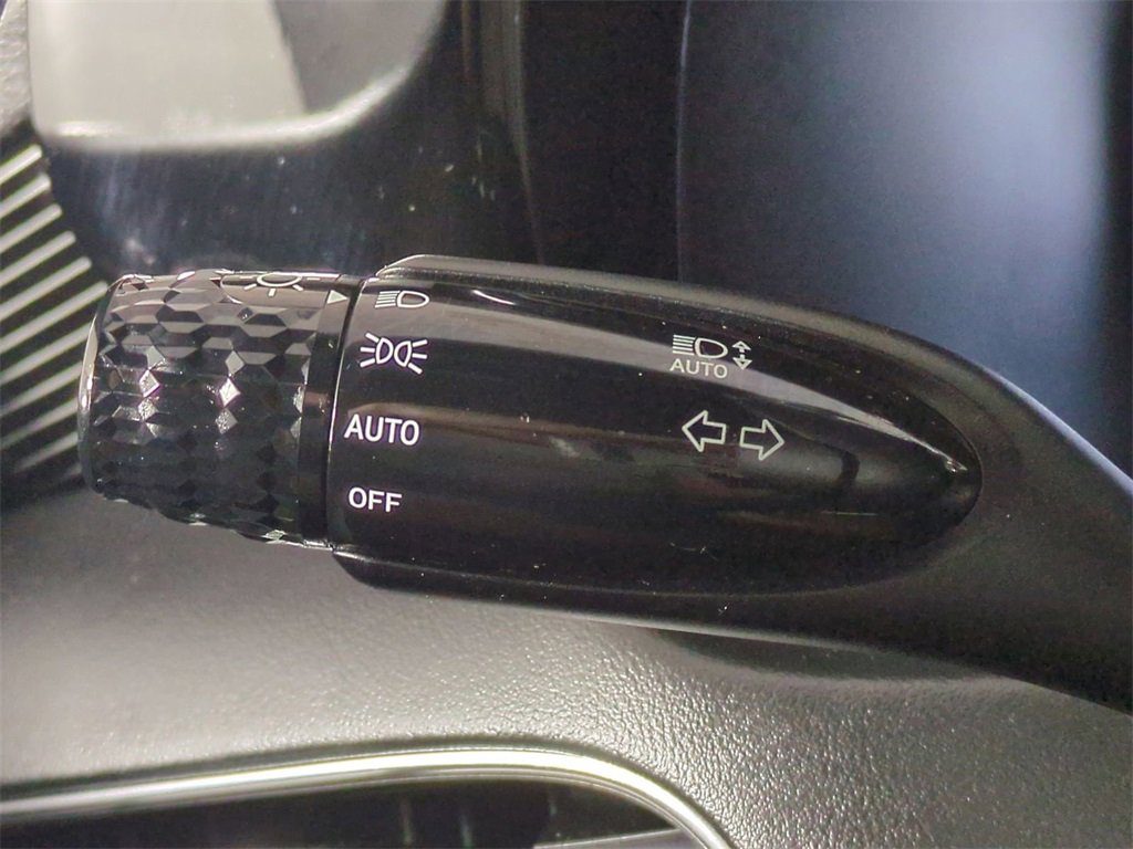Used 2023 Hyundai Palisade Calligraphy image 32